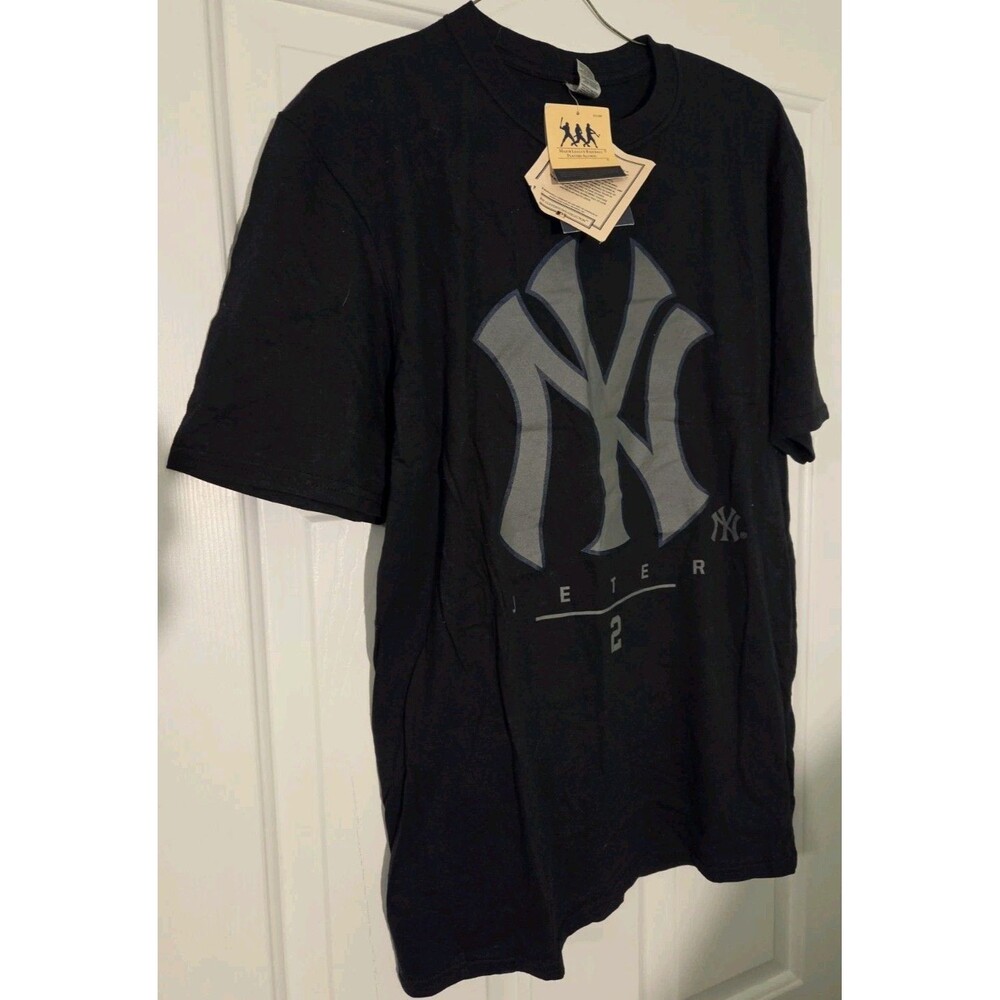 New NYY Jeter #2 Fanatics Cooperstown T-shirt Medium M New York Yankees MLB
